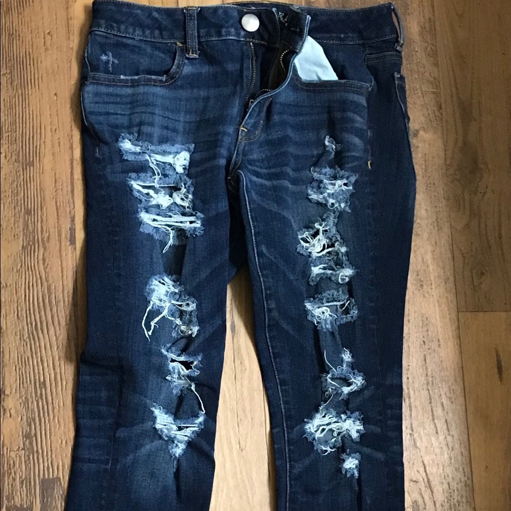 Ripped skinny jeans